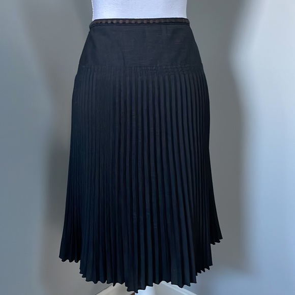 ANN TAYLOR ACCORDION PLEATS DROP WAIST CHARCOAL GREY/BLACK SWING SKIRT - Picture 5 of 12